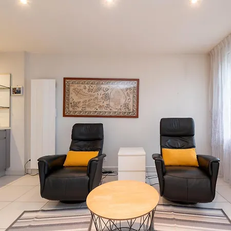 Le Doumer Parking Wifi Apartment Vannes