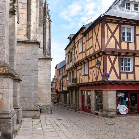 Le Doumer Parking Wifi Vannes