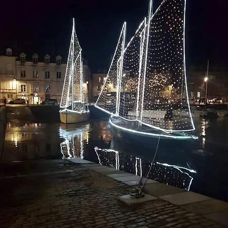 Le Doumer Parking Wifi Apartment Vannes